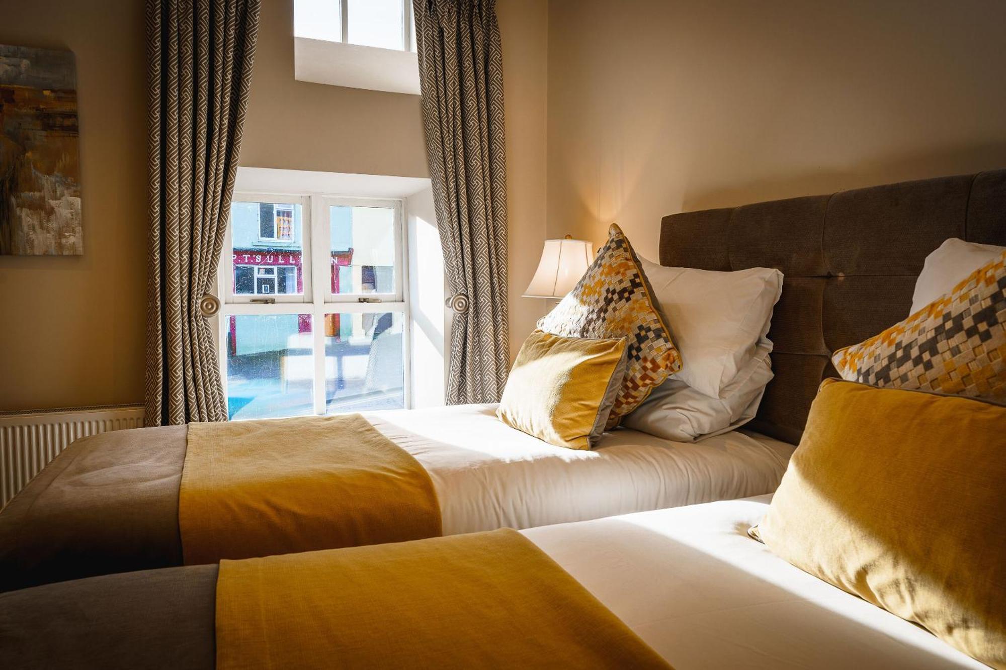 Kingston'S Townhouse Hotel Killorglin Phòng bức ảnh